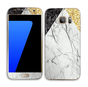 A mix of marbles and gold glitter printed on a fabulous skin!