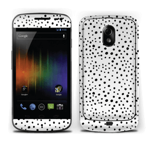 Black dots on white Skin Nexus